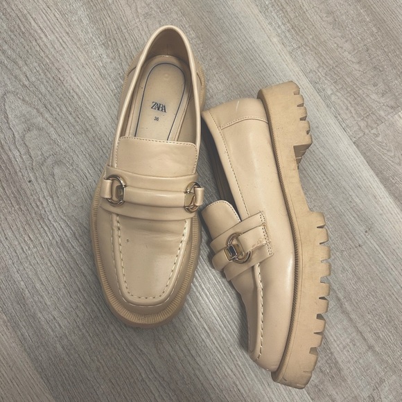 ZARA Chunky Nude Loafer - Picture 3 of 5